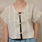 top avec petits noeuds